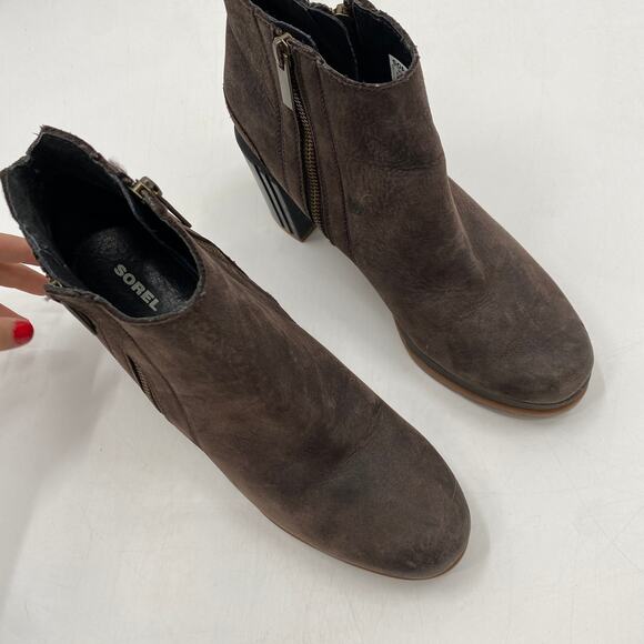 Sorel brown leather chunky heel booties - Picture 5 of 9